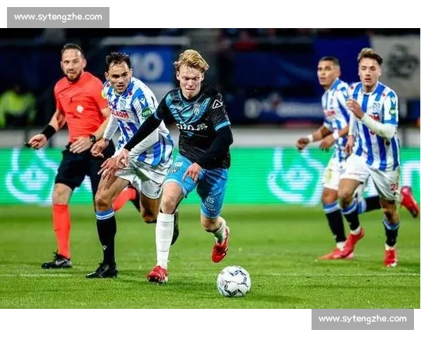 2017巴西对阵荷兰的经典较量与足球风格全面解析战术博弈回顾 2017巴西对阵荷兰的经典较量与足球风格全面解析战术博弈回顾